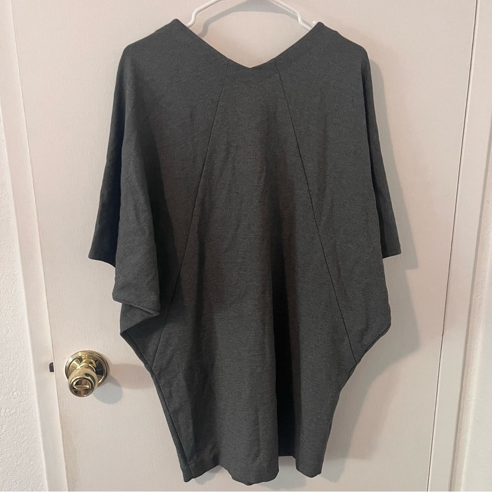 Amy Kuschel Wedge Dress Grey Knit Caftan Tunic Pockets Size Small - Picture 7 of 9